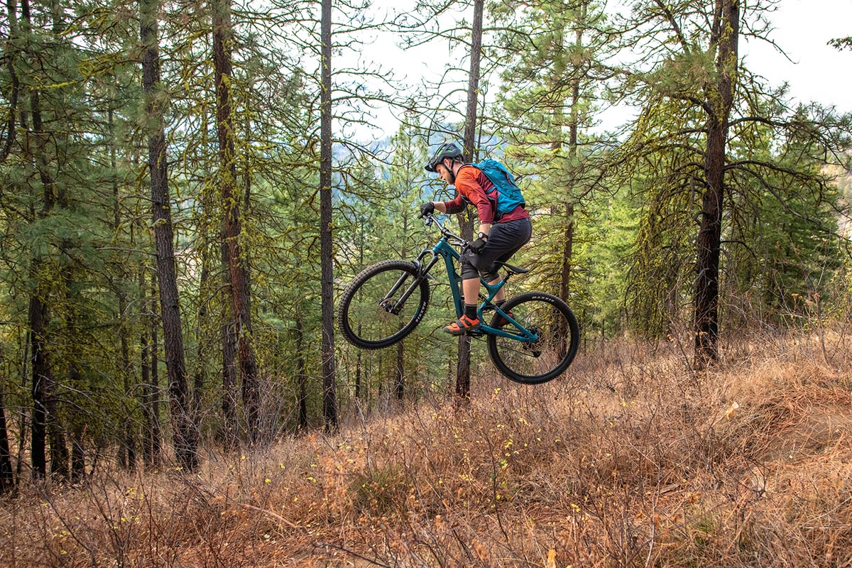Mountain bike day pack best sale